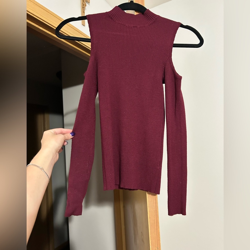 Maroon Knit Top with shoulder cut outs